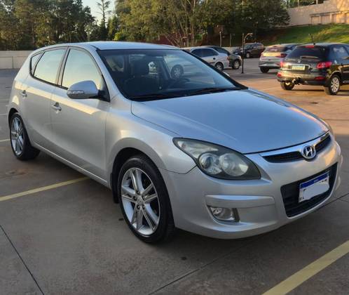 HYUNDAI I30 2.0 MPI 16V GASOLINA 4P MANUAL HYUNDAI I30 2.0 MPI 16V GASOLINA 4P MANUAL